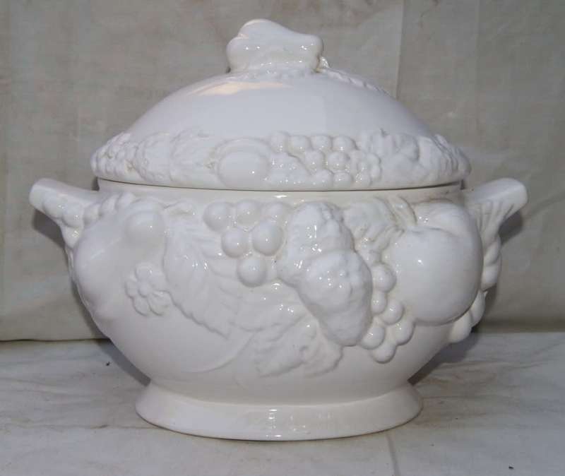 Century Japan Vintage Ceramic Soup/ Stew/ Punch Bowl