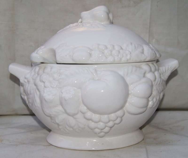 Century Japan Vintage Ceramic Soup/ Stew/ Punch Bowl