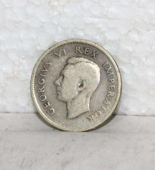 1941 Silver Florin (2 Shilling) (11g) @@@ R1 START