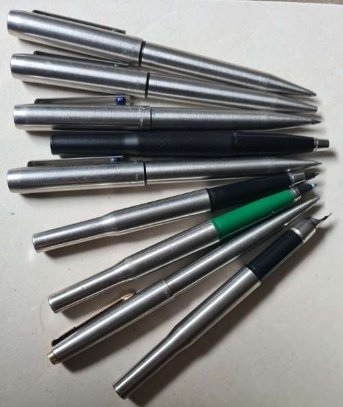 HOT Items!! Parker pen collection mostly 25s bid for the lot - PLEASE READ DESCRIPTION