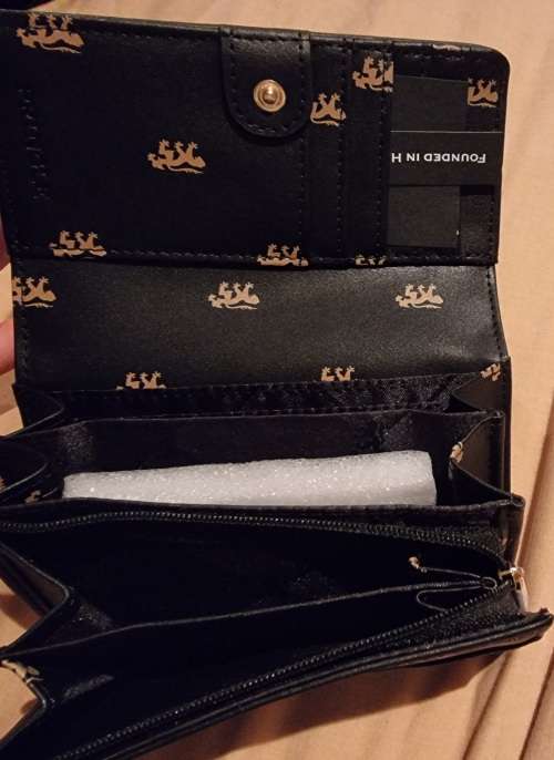 Brand new authentic luxury Polo set with a free purse included