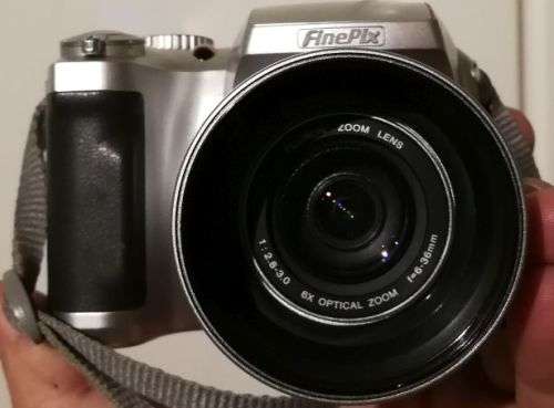 Fuji S3000 digital camera