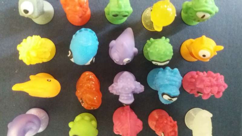 Finding Nemo PVC Mini- Figures  X 20