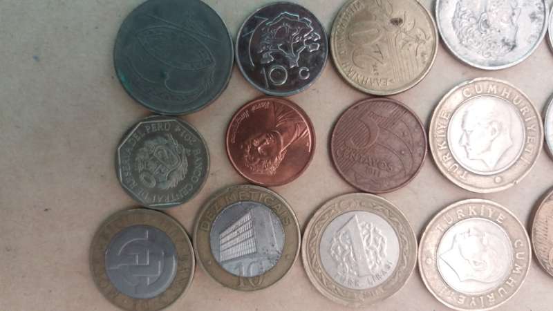 Various World Coins 19 x Coins see description for details