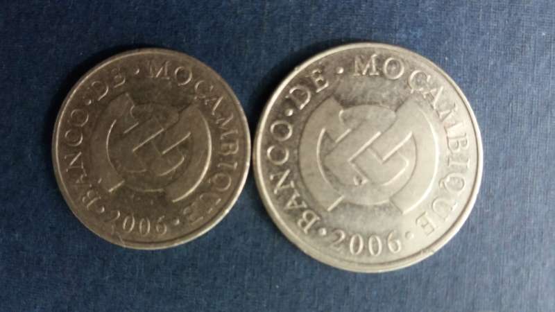 Mozambique 2006 2 & 5 Meticais * 2 x coins*