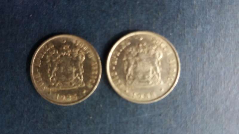 South Africa 1985 & 1988 5 cent * 2 x coins*