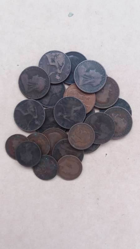 United Kingdom Old Penny mix *8 x 1/2 penny & 20 x 1 penny*
