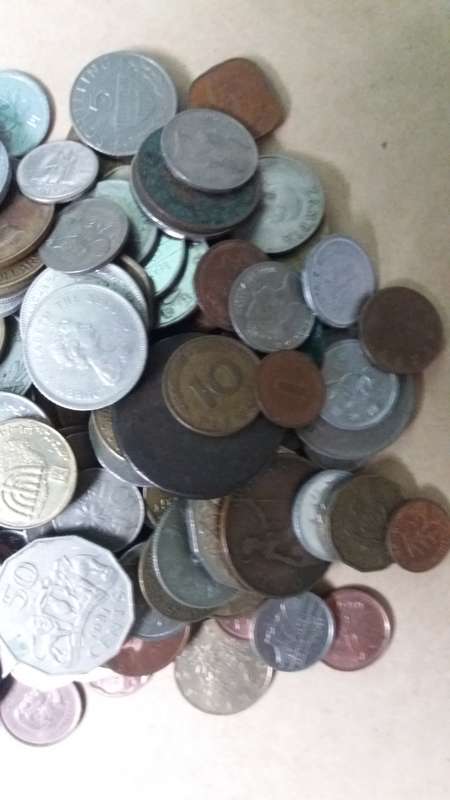World Mix Coins - lot of 150 coins in total