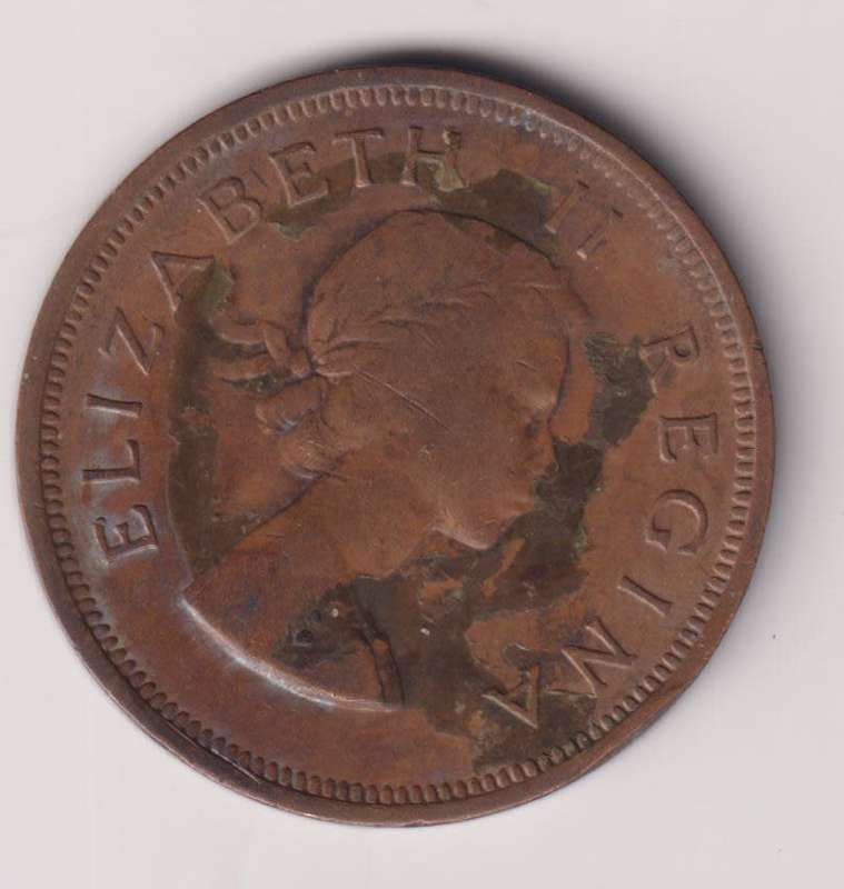 UNION OF SOUTH AFRICA - One Penny - Queen Elizabeth II 1956  Bronze