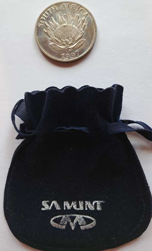 1997  SILVER  1 RAND  RSA S.A.WOMEN IN BAG OF THE SA MINT