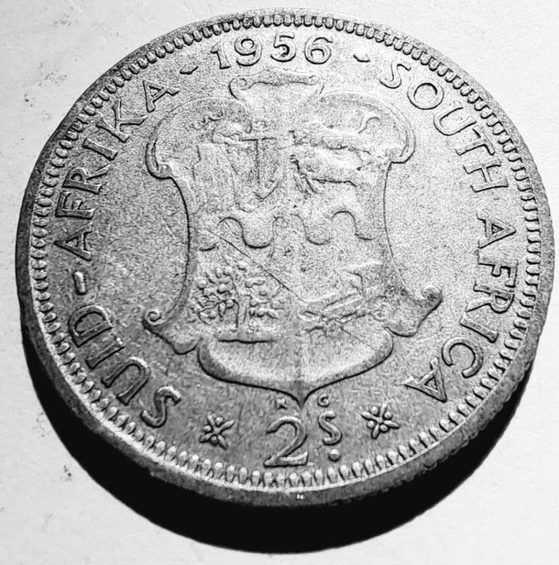 UNION OF SOUTH AFRICA - 2 SHILLINGS  1956 QUEEN ELIZABETH II - see scan
