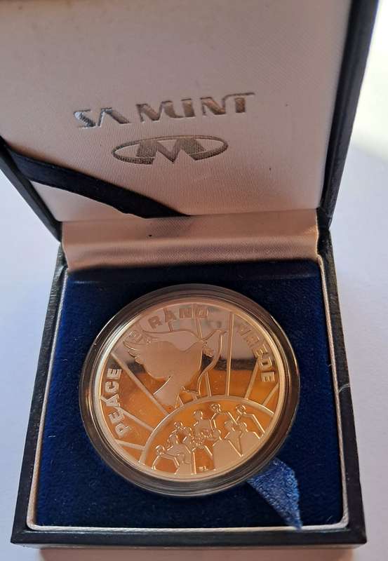 2 RAND 1993 SILVER RSA PEACE in capsule, in Mint box