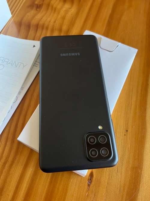 Samsung Galaxy A12
