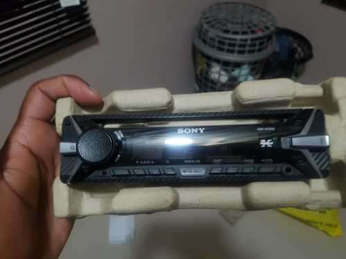 SONY CDX-G1151U USB/MP3 CD PLAYER - "LIKE BRAND NEW !!!!!"