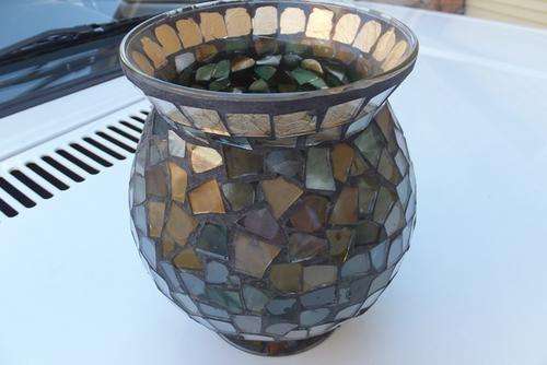 PRETTY MOSAIC GLASS VASE