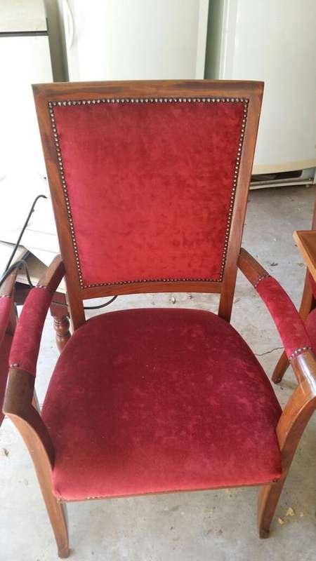 3 x EXQUISITE CARVERS WITH RED UPHOLSTERED SEATS & BACKS WITH BEADING FINISH IN EXCELLENT CONDITION
