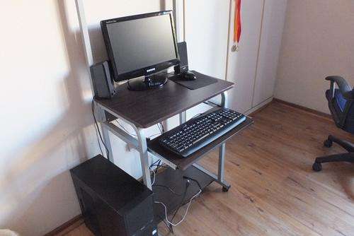 SAMSUNG COMPUTER PREMIUM DUAL CORE 2GB RAM, 230 GB HARD DRIVE & KEYBOARD IN GOOD CONDITION