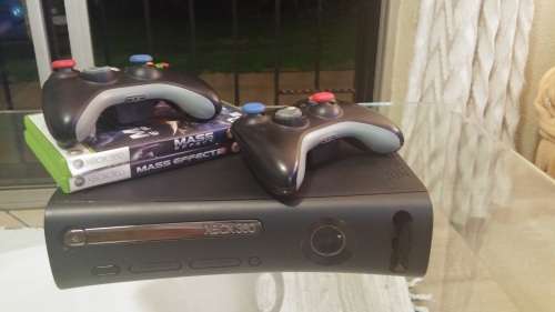 Xbox 360 and a lot of games