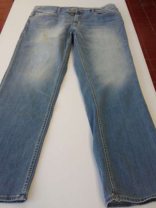 Men's Straight and relaxed jeans - factory over runs