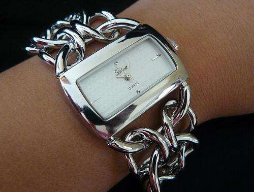 SILVER QUARTZ WATCH - B e a u t i f u l ! !