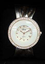 QUARTZ WATCH WITH SILVER STRAP