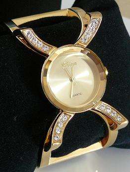 **BEAUTIFUL - GOLD - QUARTZ WATCH**