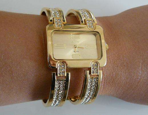 **GOLD QUARTZ WATCH** - STUNNING-STUNNING!!!