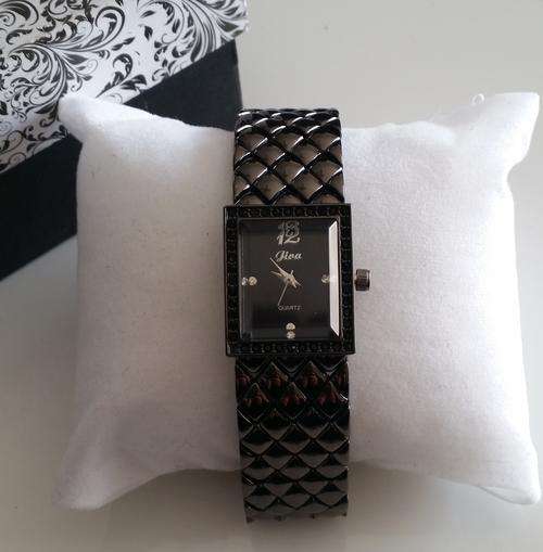 BLACK QUARTZ WATCH