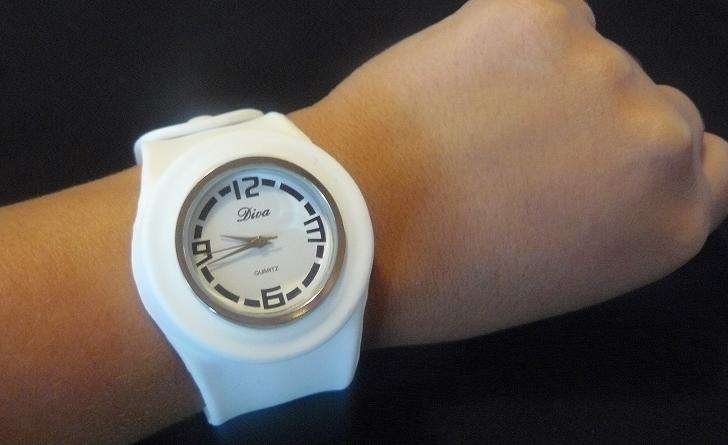 STUNNING MODERN QUARTZ WATCH