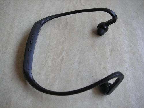 THE NEW 2011SPORTS MP3 PLAYER HEADSET WITH SD/TF CARD SLOT
