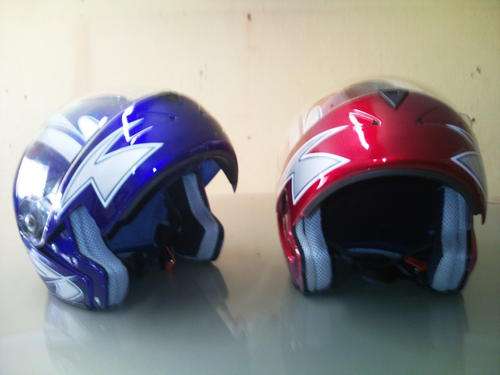BIKE HELMETS CONVERT FROM FULL FACE TO OPEN FACE