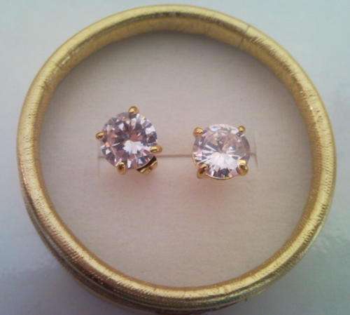 BEAUTIFULL  DESIGNER EARRINGS IN 18CT CLAD IN GOLD