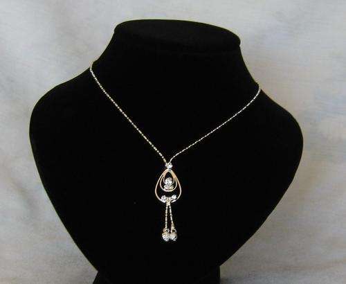 Stunning silver costume jewellery necklace