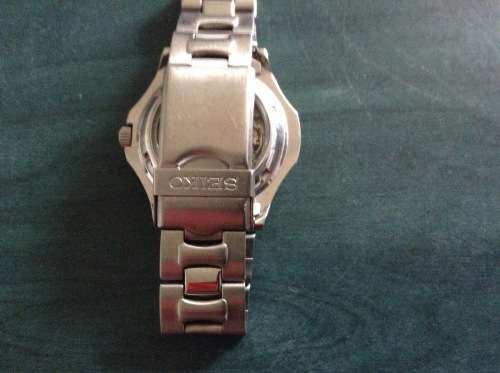 Seiko sport men's watch  ( serial nr.7 S 36 - 00A 0 ) very good condition ...