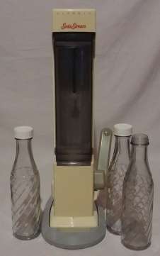 Retro Soda Stream - Classic - Included 3 Bottles