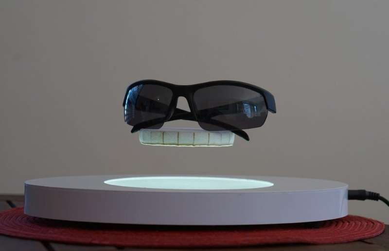 Magnetic Levitation Display - 3-4cm Levitation Gap - Supports Up To 500g - Inbuilt Light