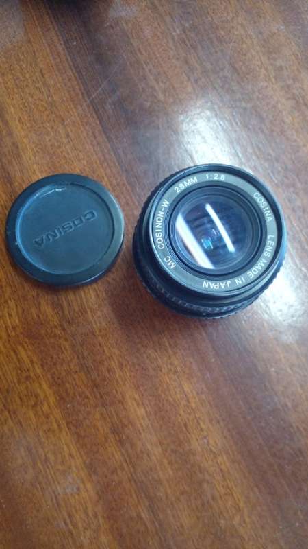 Cosina MC Cosinon-W 28mm lens w/ Case