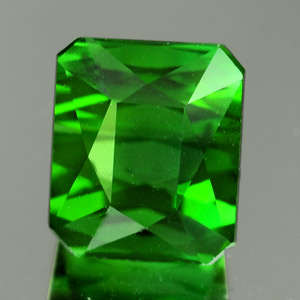 2.21 Ct. Breathtaking! TOURMALINE Clean Slightly Yellowish Green - CRAZY R1!!!-