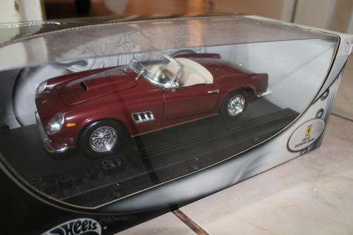 Hot Wheels Ferrari 250GT California Spider