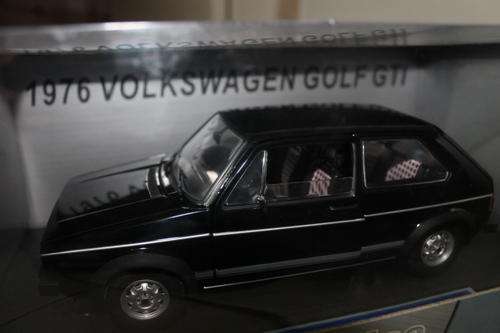 Sunstar 1976 VW Golf GTi Black 1:18 in box