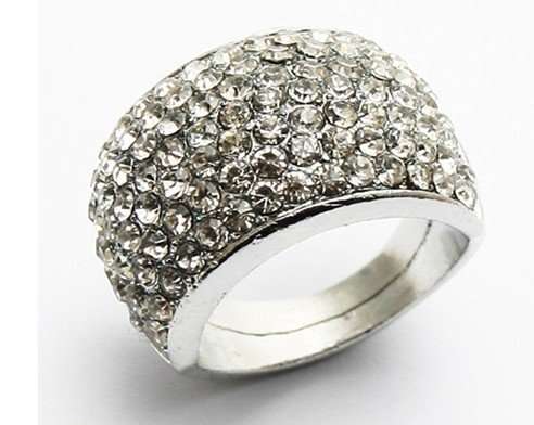 VEGAS CLEAR AUSTRIAN RHINESTONE CRYSTAL RING SIZE 9