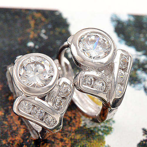 9K WHITE GF BEAUTIFUL CUBIC ZIRCONIA HOOP EAR RINGS