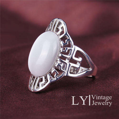 18 KT SILVER PLATED AGATE OPAL VINTAGE STYLE LORD OF THE RINGS RING SIZE 10