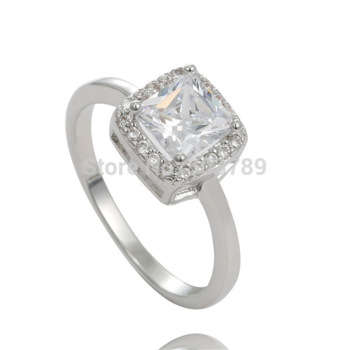 925 STERLING SILVER PLATED CUBIC ZIRCONIA SQUARE RING SIZE 7
