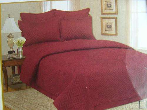 6 PIECE QUEEN SIZE POLYCOTTON BEDSPREAD SET (COLOUR DARK MAROON) FULLY EMBROIDED
