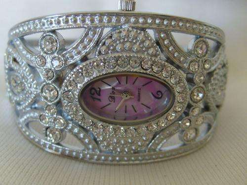 STUNNING LADYS DIVA BRACELET WATCH !!!PINK MARBLE FACE (EXELLENT QUALITY)