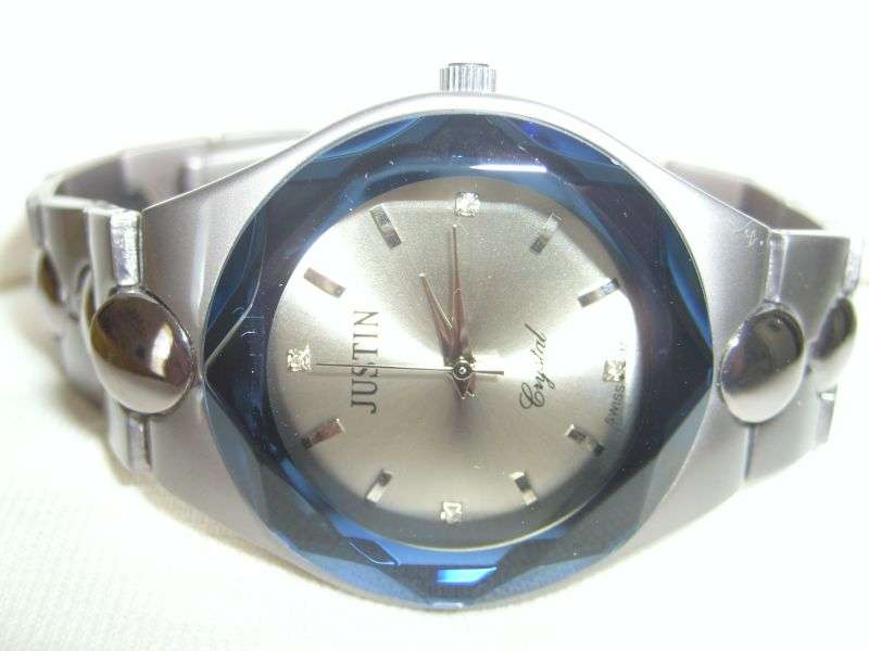 CHRISTMAS IS ON THE WAY!!!STUNNING JUSTIN STAINLESS STEEL GENT WATCH (EXELLENT QUALITY)