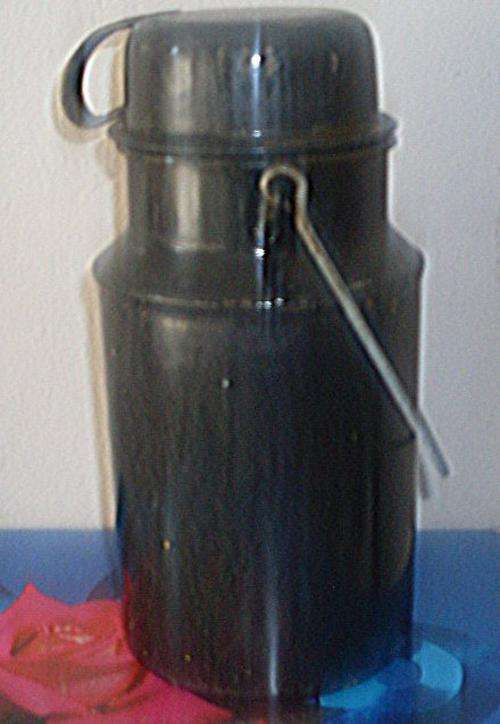 ENAMEL BILLY CAN