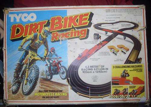 TYCO DIRT BIKE RACING