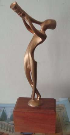 STATUE
